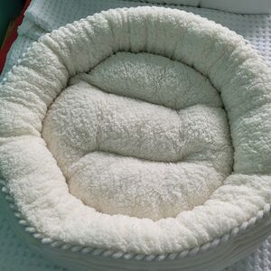 Brand New Pet Bed